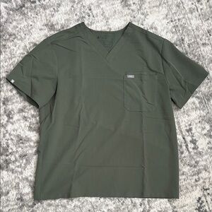 Figs Men's Green V-Neck Short Sleeve Tee